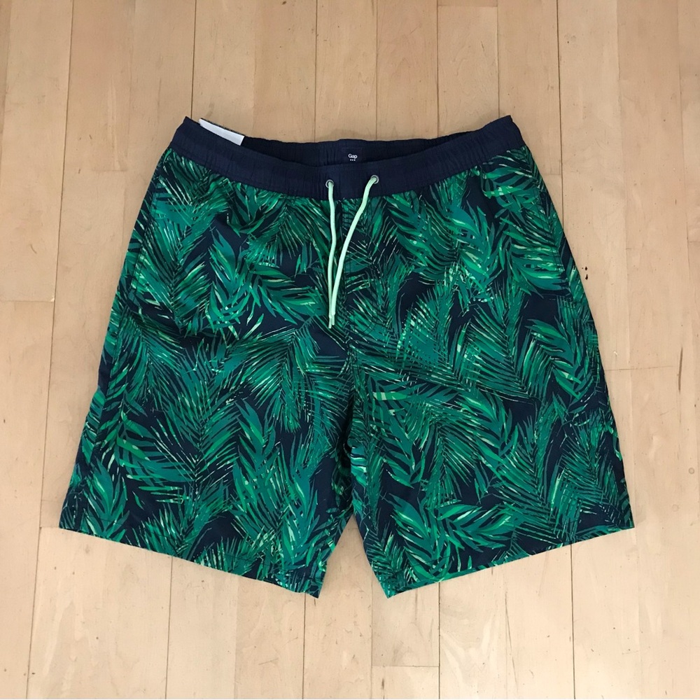 Gap Men’s Swim Shorts NWT Great Tropical Green Leaf Print